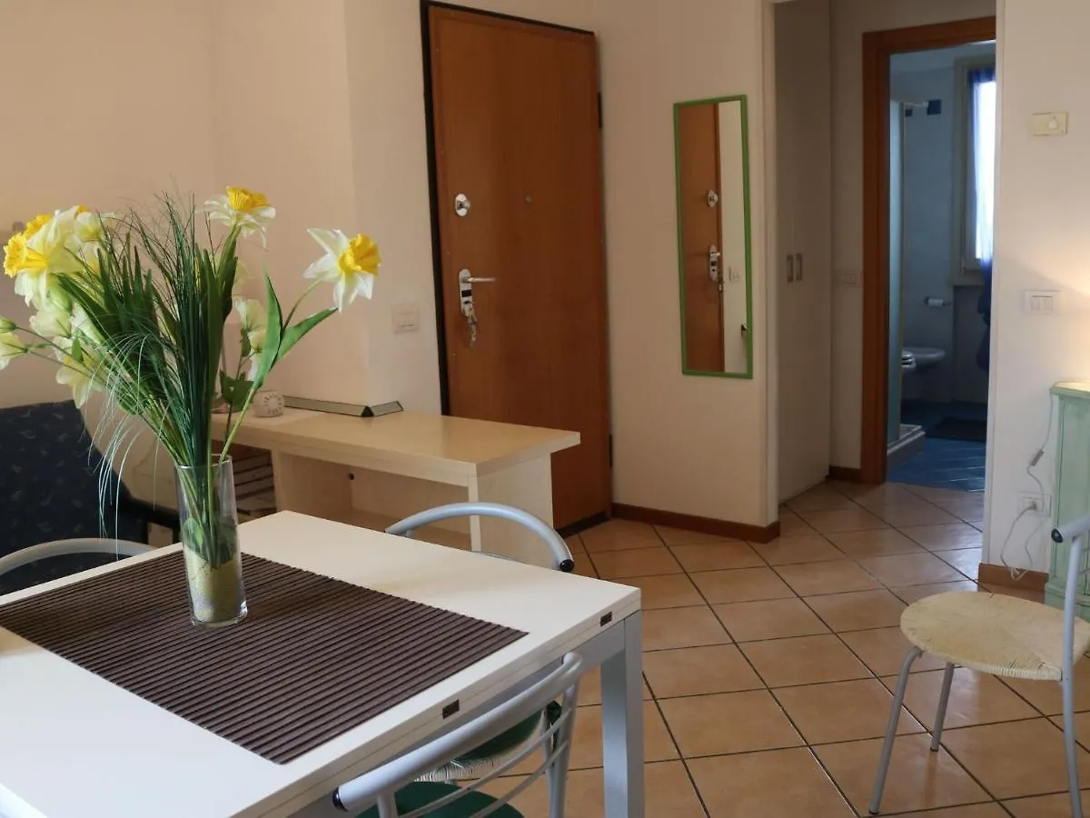 Holiday Home With Nicely Decorated Interior Near Lake Garda Lazise