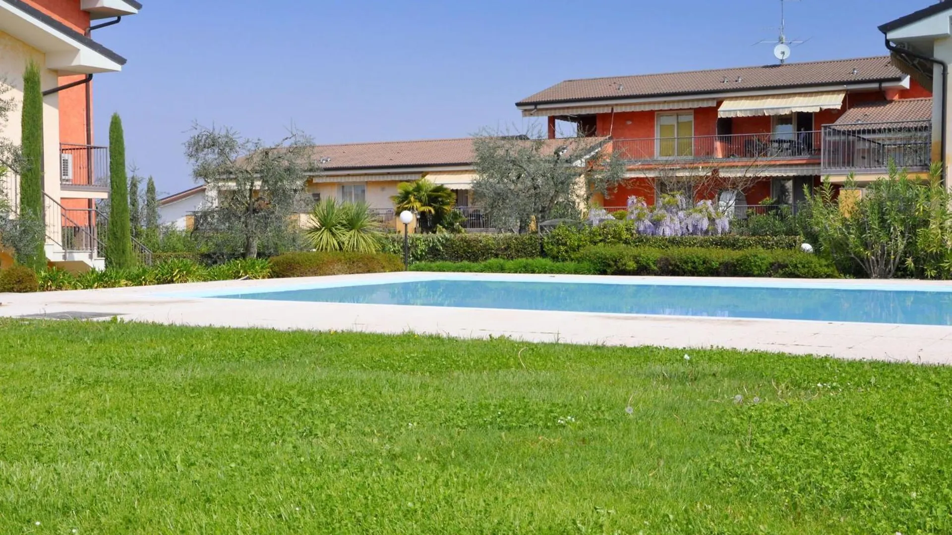 Holiday Home With Nicely Decorated Interior Near Lake Garda Lazise