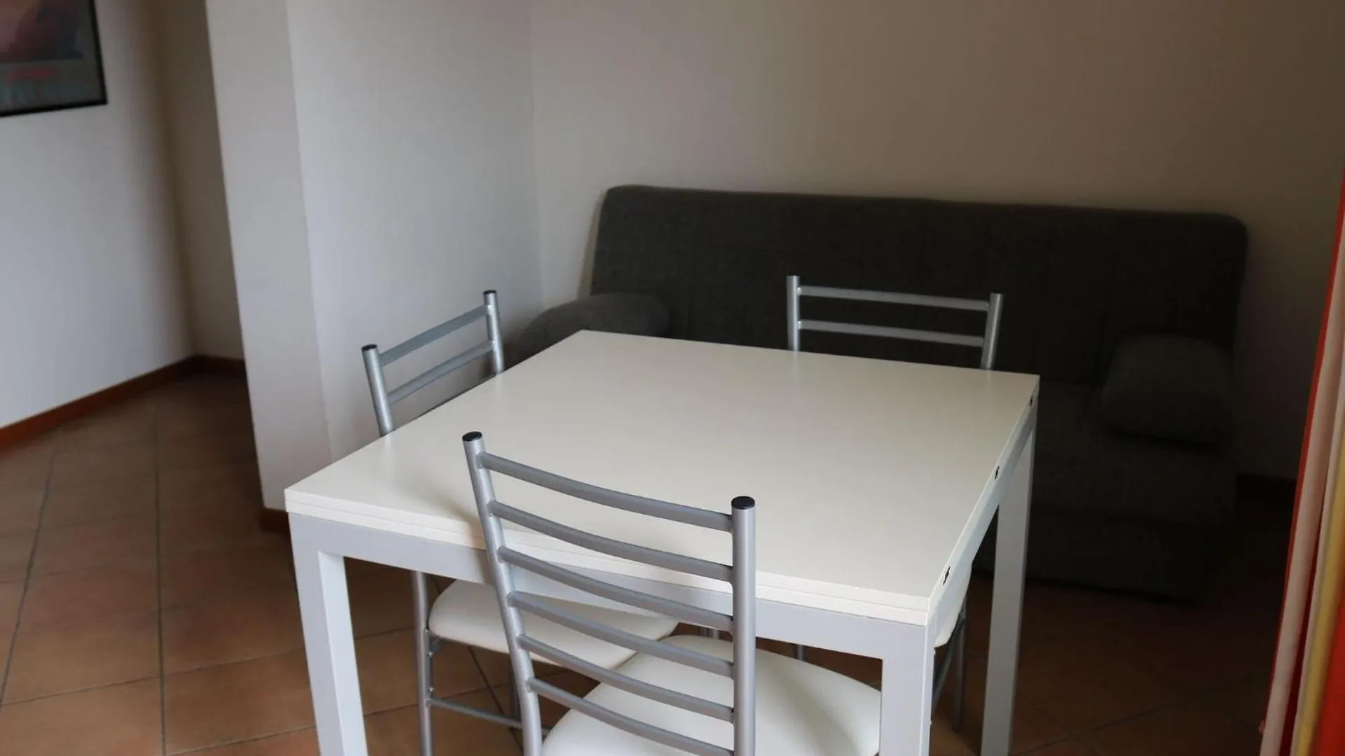 Holiday Home With Nicely Decorated Interior Near Lake Garda Lazise 0*,