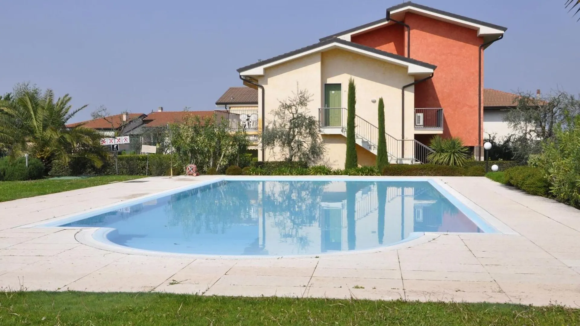Holiday Home With Nicely Decorated Interior Near Lake Garda Lazise