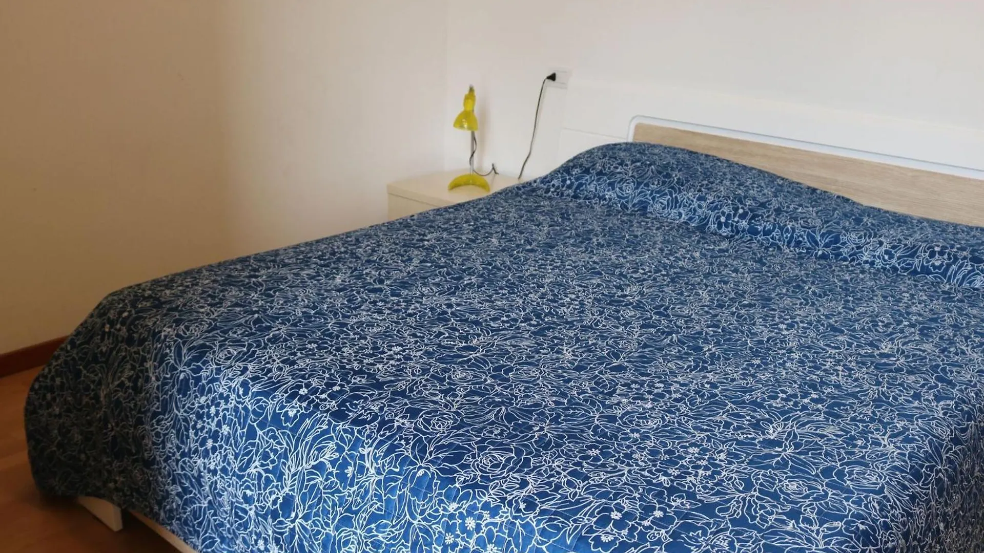 Holiday Home With Nicely Decorated Interior Near Lake Garda Lazise