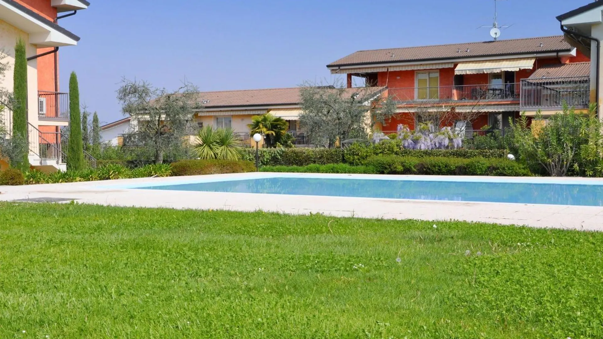 Holiday Home With Nicely Decorated Interior Near Lake Garda Lazise