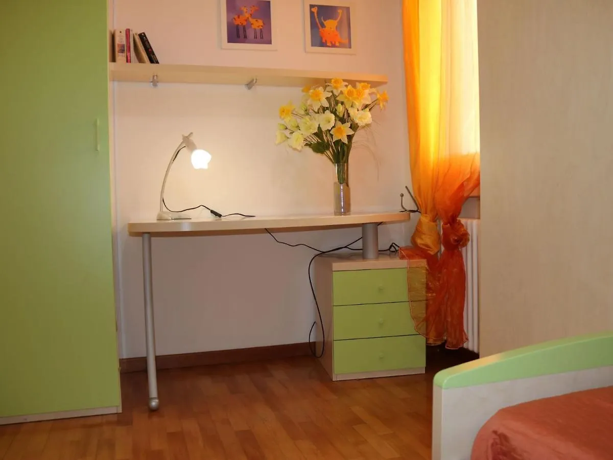 Holiday Home With Nicely Decorated Interior Near Lake Garda Lazise Italy
