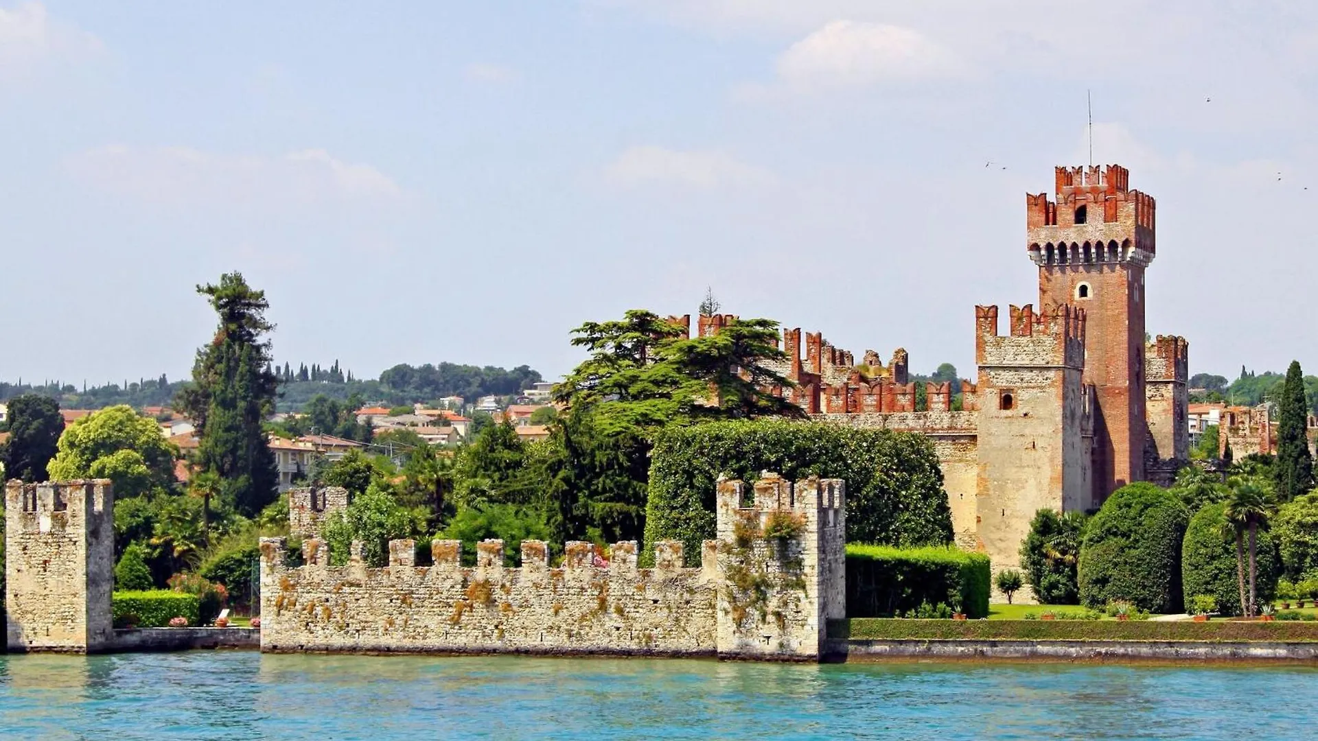 Holiday Home With Nicely Decorated Interior Near Lake Garda Lazise Italy