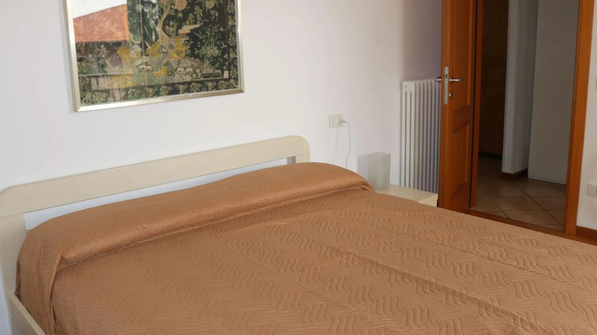 Holiday Home With Nicely Decorated Interior Near Lake Garda Lazise